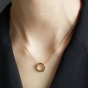 NEW Vintage Gold Circle Pendant Chain Necklace